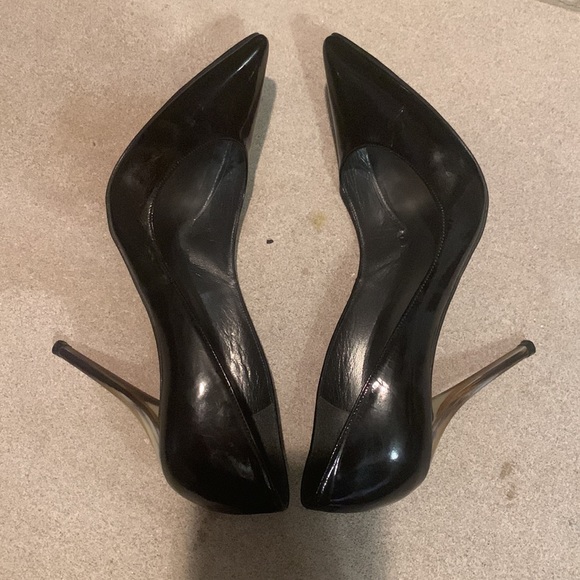 Stuart Weitzman Heels. Size 7. Good condition. So Unique! - Picture 6 of 10